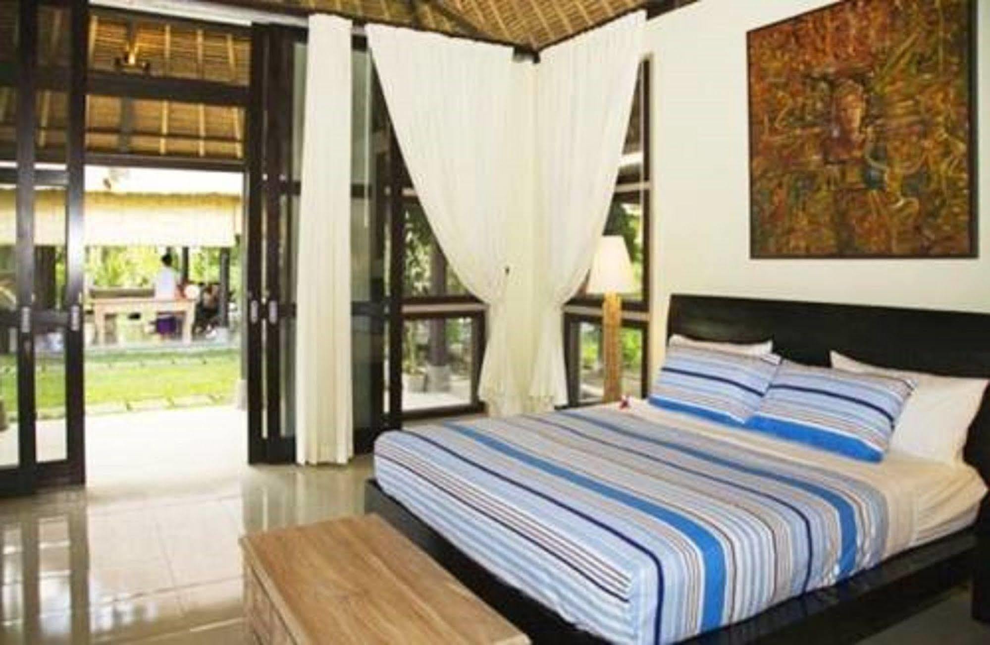 Puri Lotus Hotel Ubud  Exterior photo